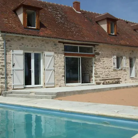Longere Renovee Avec Piscine Privee, Wifi Et Animaux Acceptes En Auvergne - Fr-1-489-229 * Chirat-l'Eglise